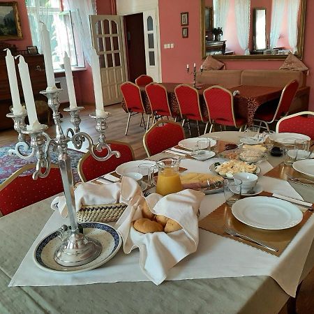 Palac Ястровець Екстер'єр фото